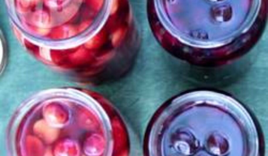 Рецепт вишневого компота на зиму