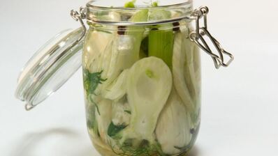 маринованный фенхель с тархуном