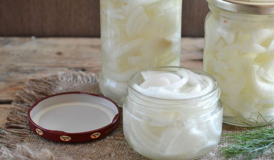 Рецепт маринованного лука на зиму