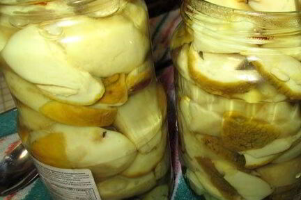 Маринованные белые грибы