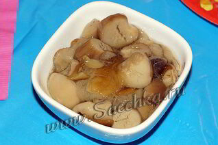 Маринованные грибы