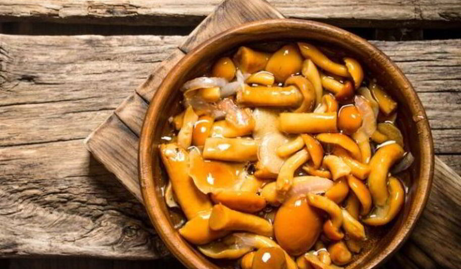 Рецепт маринованных опят с корицей