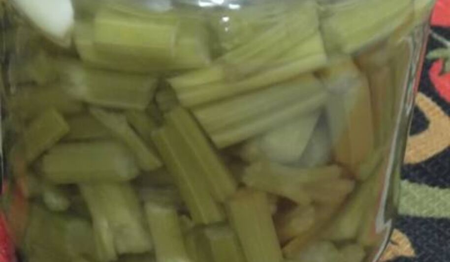 Рецепт маринованных стеблей сельдерея