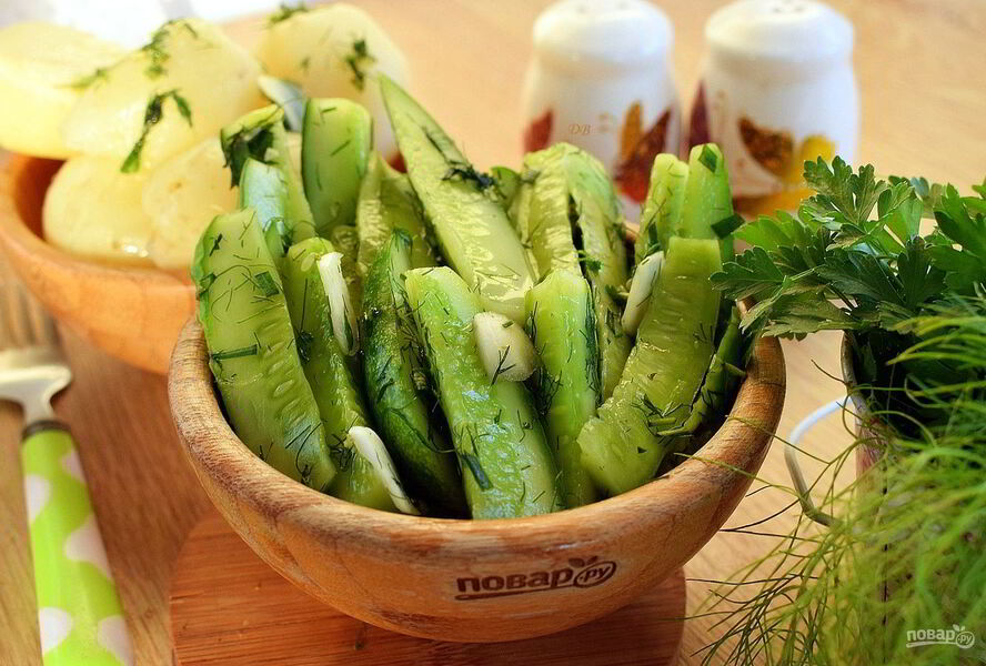 Быстрые огурцы малосольные в пакете