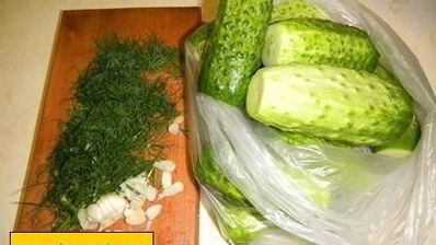 малосольные хрустящие огурцы в пакете без рассола