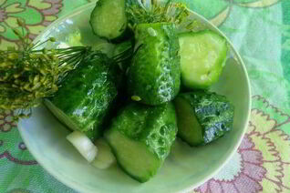 Малосольные огурчики