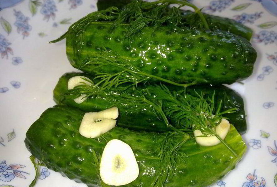 Малосольные огурцы мегахрустящие