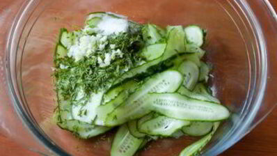 мгновенные малосольные огурцы