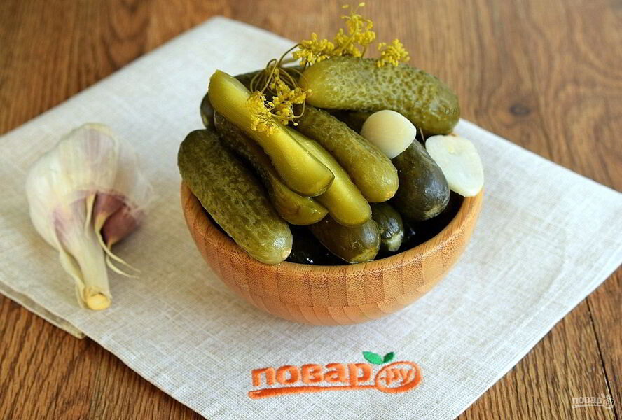 Соленые огурцы на зиму в банках