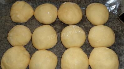 булочки с вареньем дрожжевые