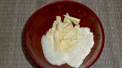 булочки с вареньем дрожжевые