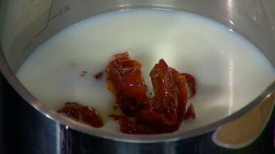 запеченные овощи и хумус с вялеными помидорами