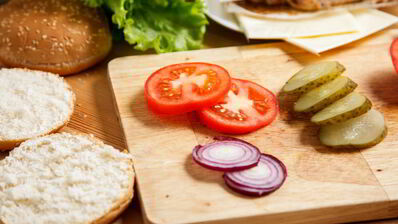 бургер с куриной грудкой