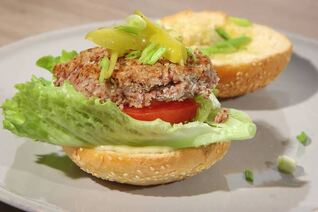 Бургеры с красной фасолью и грибами