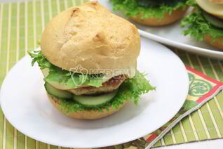 Домашние гамбургеры с куриной котлетой