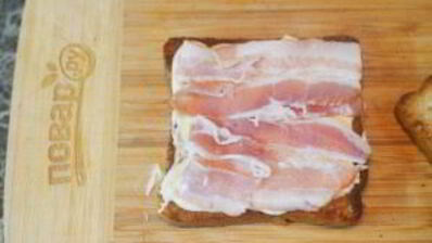 бутерброд с беконом