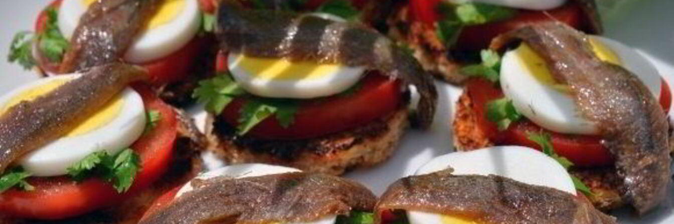 Бутерброды с анчоусами