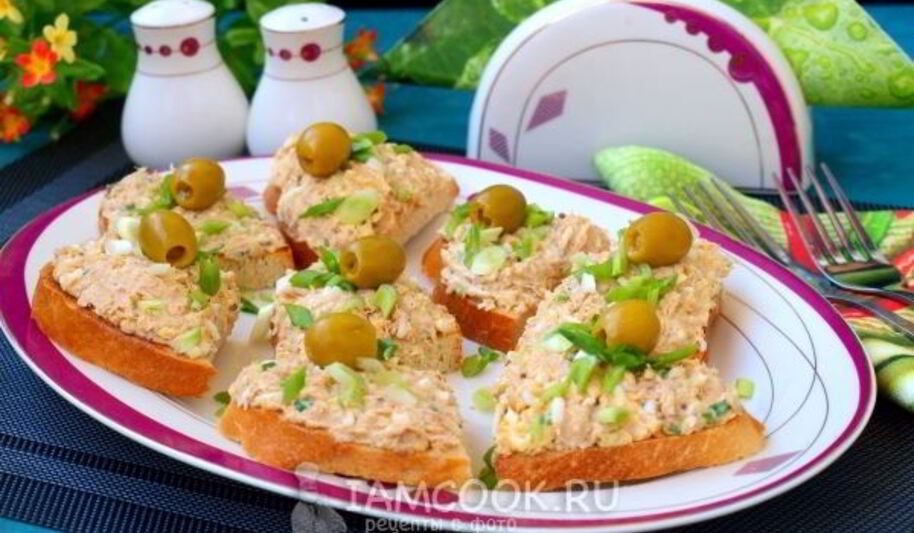 Рецепт бутербродов с консервированным тунцом