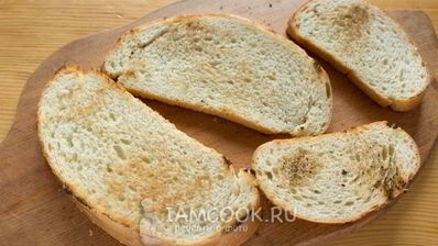 бутерброды с яичницей-болтуньей