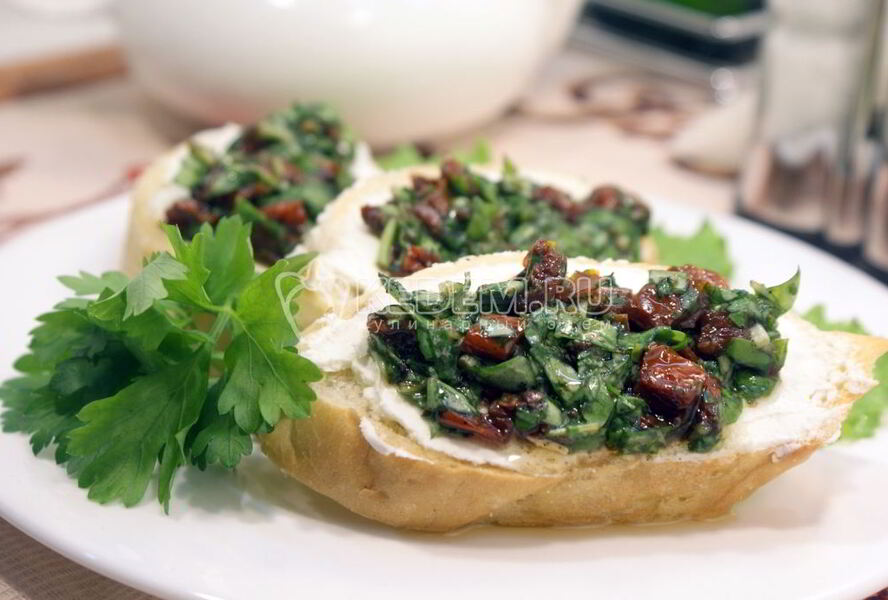 Бутерброды с зеленью и творожным сыром