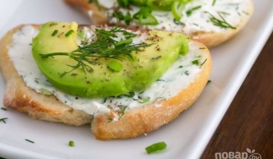 Рецепт быстрых бутербродов с авокадо
