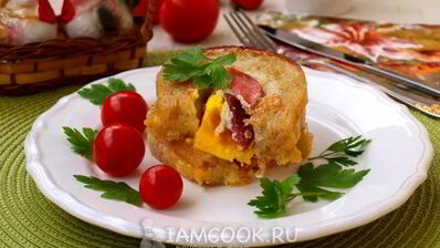 горячие бутерброды с колбасой и яйцом