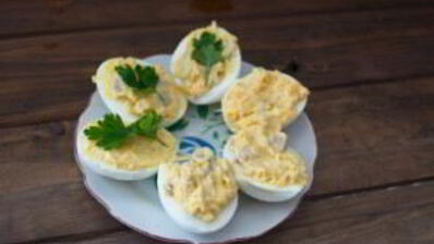 яйца, фаршированные сельдью