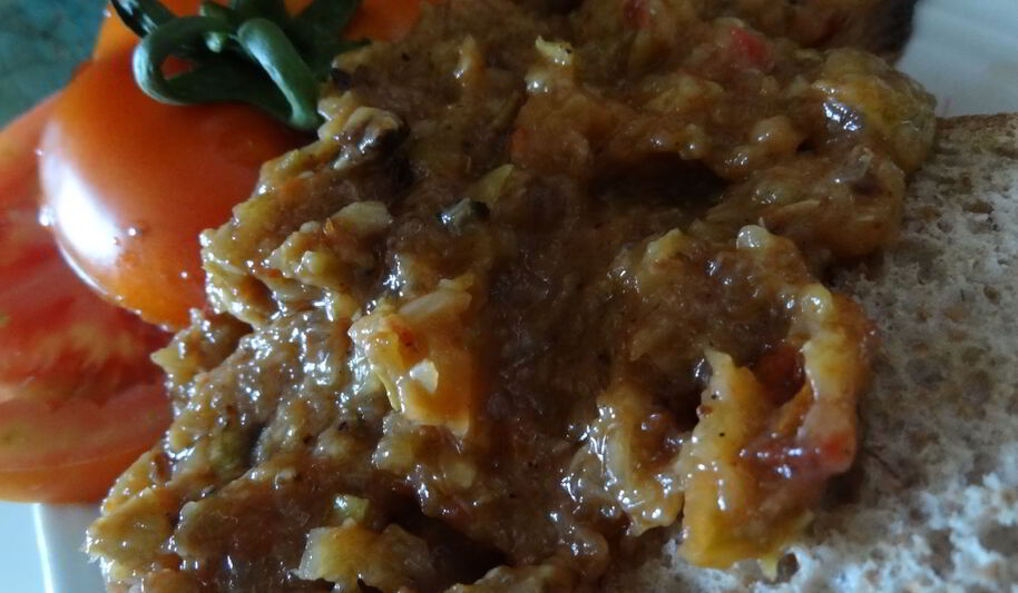 Рецепт икры кабачковой с карамелизированным луком в глазури из бальзамического уксуса