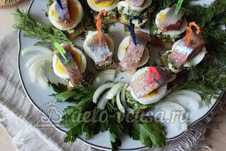 Канапе с селедкой