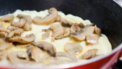 омлет с шампиньонами