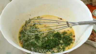 омлет с творогом на сковороде