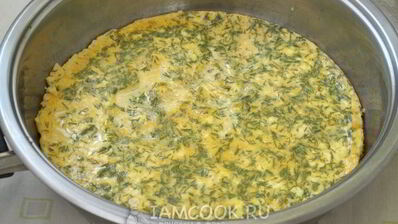 омлет с творогом на сковороде