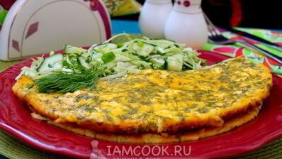 омлет с творогом на сковороде