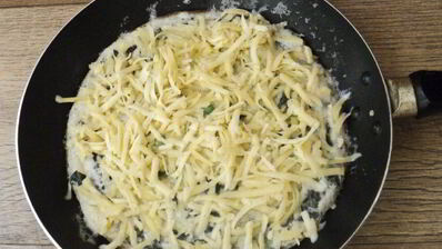 омлет с зеленым горошком