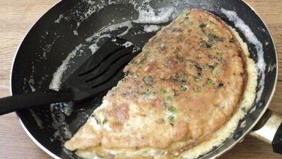 омлет с зеленым горошком