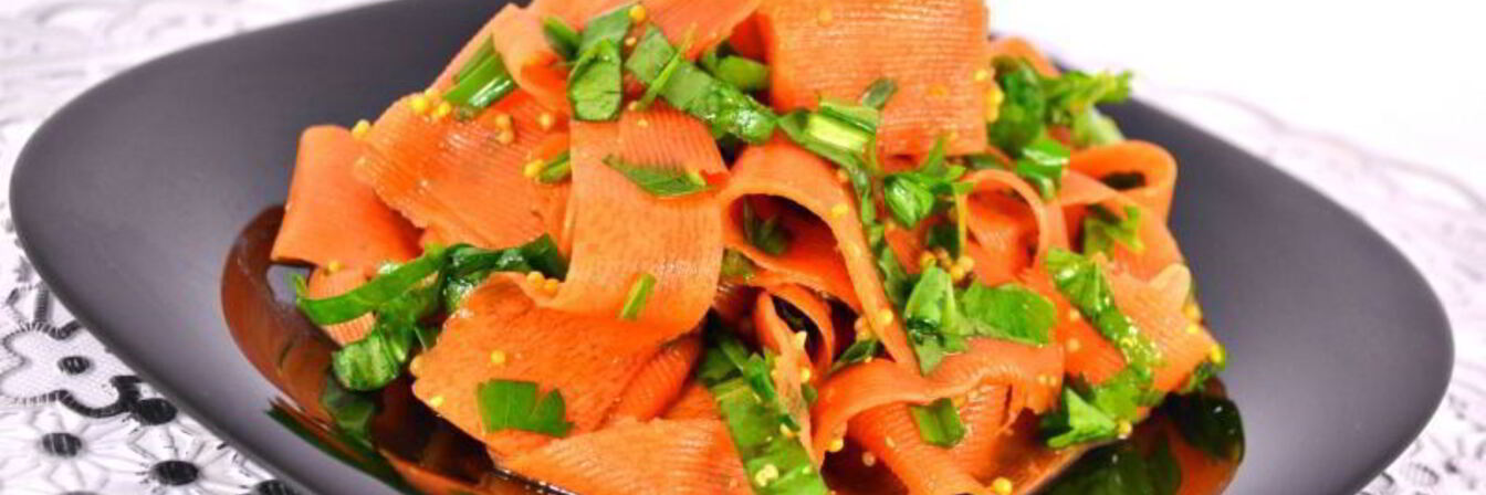 Острая закуска из моркови в восточном стиле