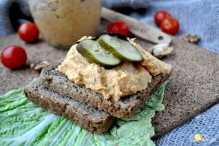 Куриный паштет с тыквой и грецкими орехами