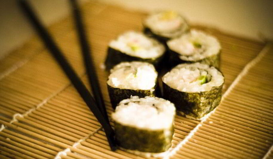 Рецепт домашних роллов с семгой