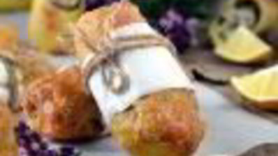 хрустящие роллы с начинкой из рыбы и песто