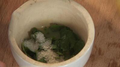 креветочные роллы с инжиром и острым апельсиновым соусом