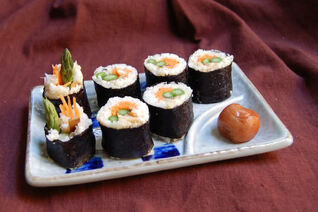 Роллы со спаржей