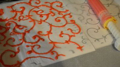 бисквитный рулет с клубничной начинкой ажурный