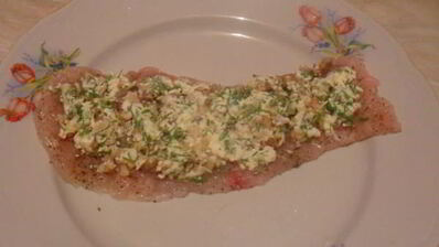 куриные рулетики с ореховой начинкой