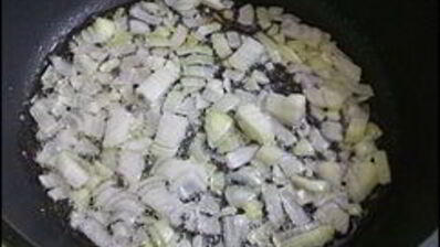 куриные рулетики с сырной начинкой запеченные с картошкой под сливочным соусом