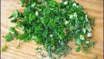 куриные рулетики с сырной начинкой запеченные с картошкой под сливочным соусом