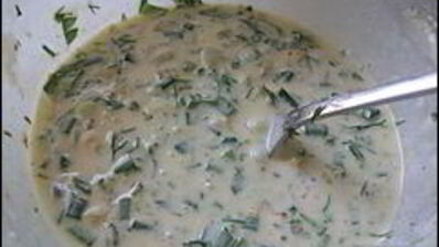 куриные рулетики с сырной начинкой запеченные с картошкой под сливочным соусом