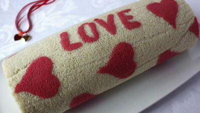 любовный рулет с рисунком