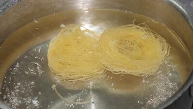 манелла — запеченные рулеты из баклажанов