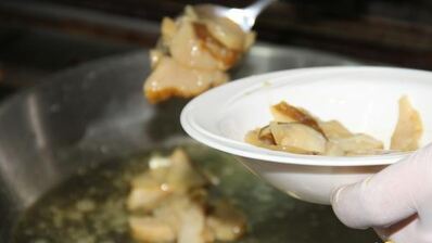 манелла — запеченные рулеты из баклажанов