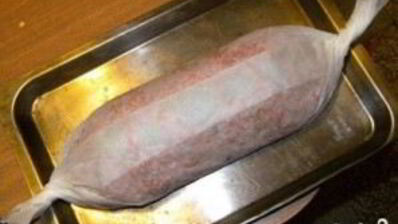 мясной рулет с вареными яйцами